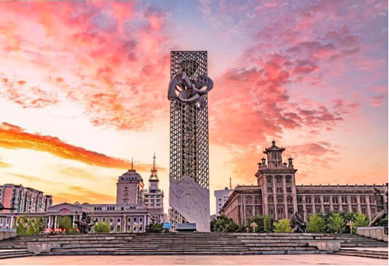 鞍山铁东90台老旧电梯焕新记：乐鱼体育用科技托起上下楼的幸福